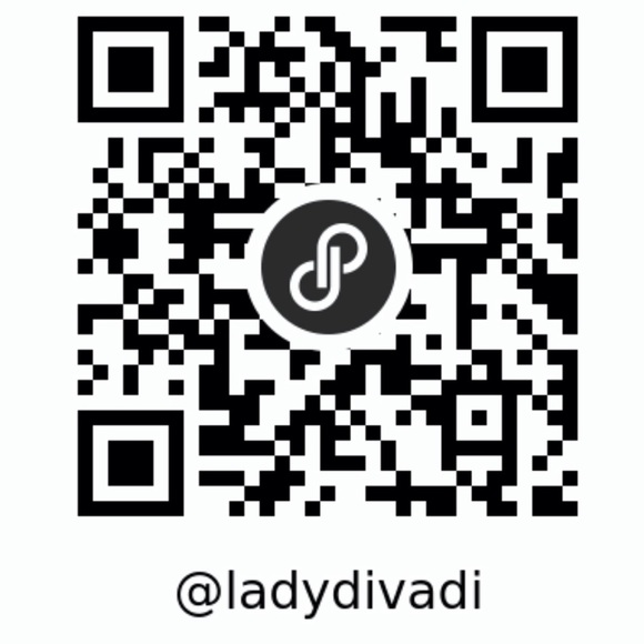 Join @ladydivadi LIVE shopping experience.
JUST ADMIRE: Sharing Rare Selections - Picture 9 of 17